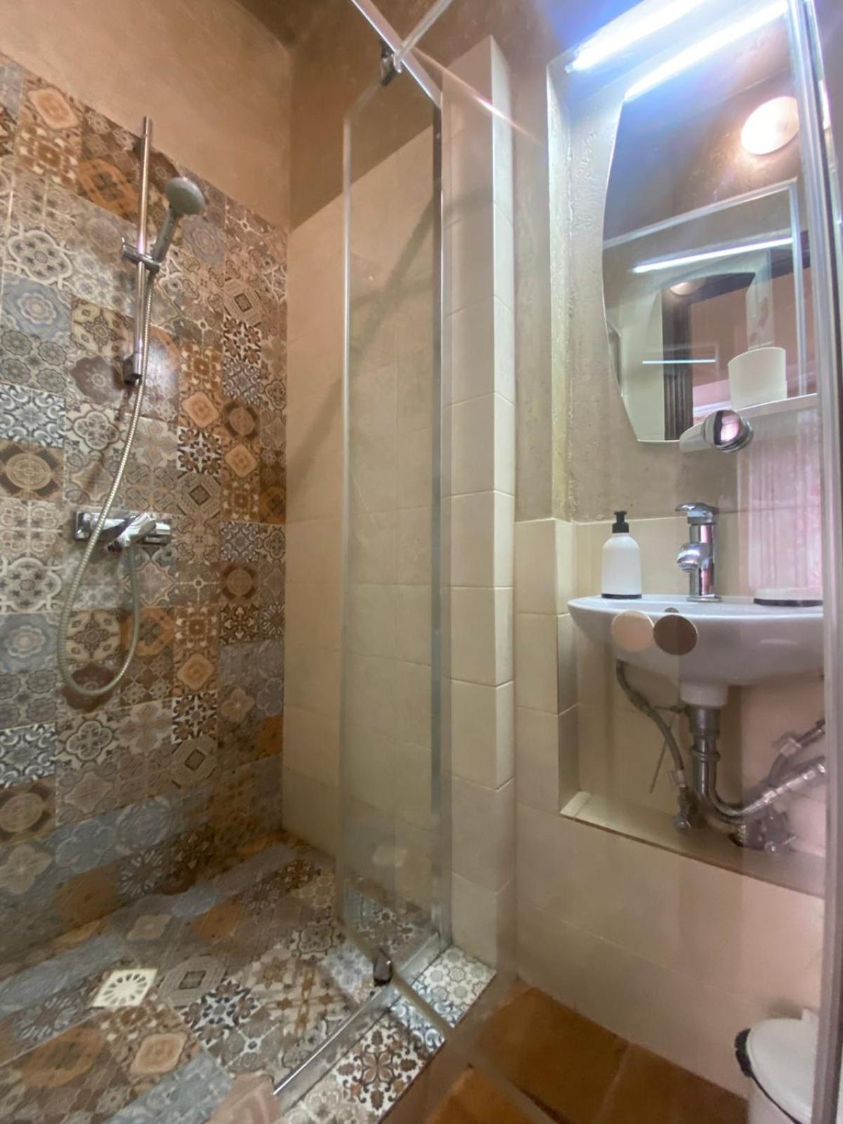 Apartamento Вірменська 14 Центр З Балконом Не Далеко Від Ж Д Вокзалу Звітні Документи Leópolis Exterior foto